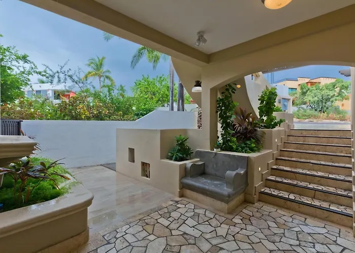#marbella Lane - Stylish Private With Oceanviews